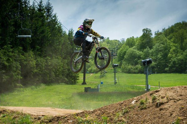 Mastering the Javelin: Key Workouts to Boost Throw Distances for UK Athletes