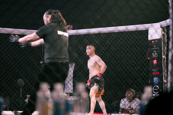 Dominate the battlefield with hotgun gel blasters