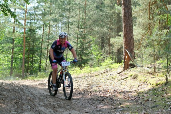 LED vs. Halogen Headlights: Unveil the Night Riding Benefits in the UK!